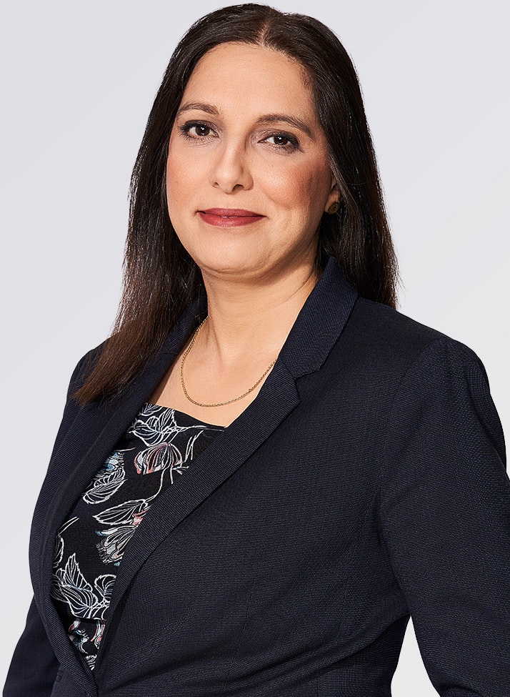 Sarah Tekkouk, Planificatrice financière et représentante en épargne collective, Gestion privée